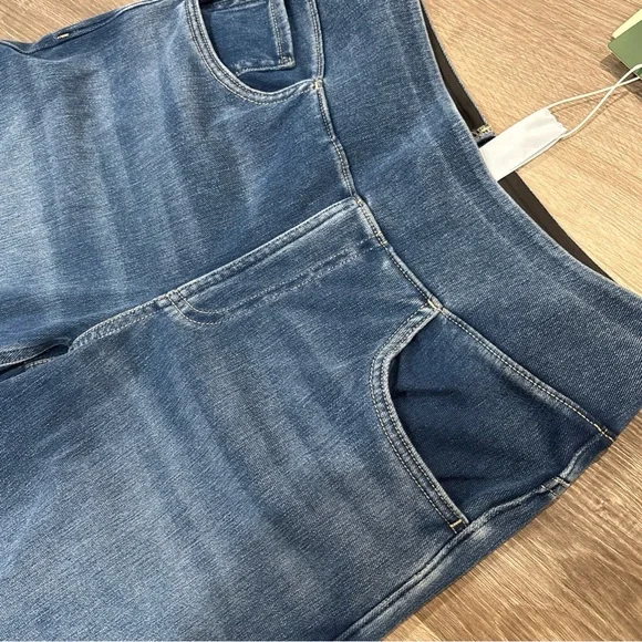 Halara High-Waisted Wide Leg Flex Denim Jeans Medium Wash Blue Size S Regular - Picture 6 of 11